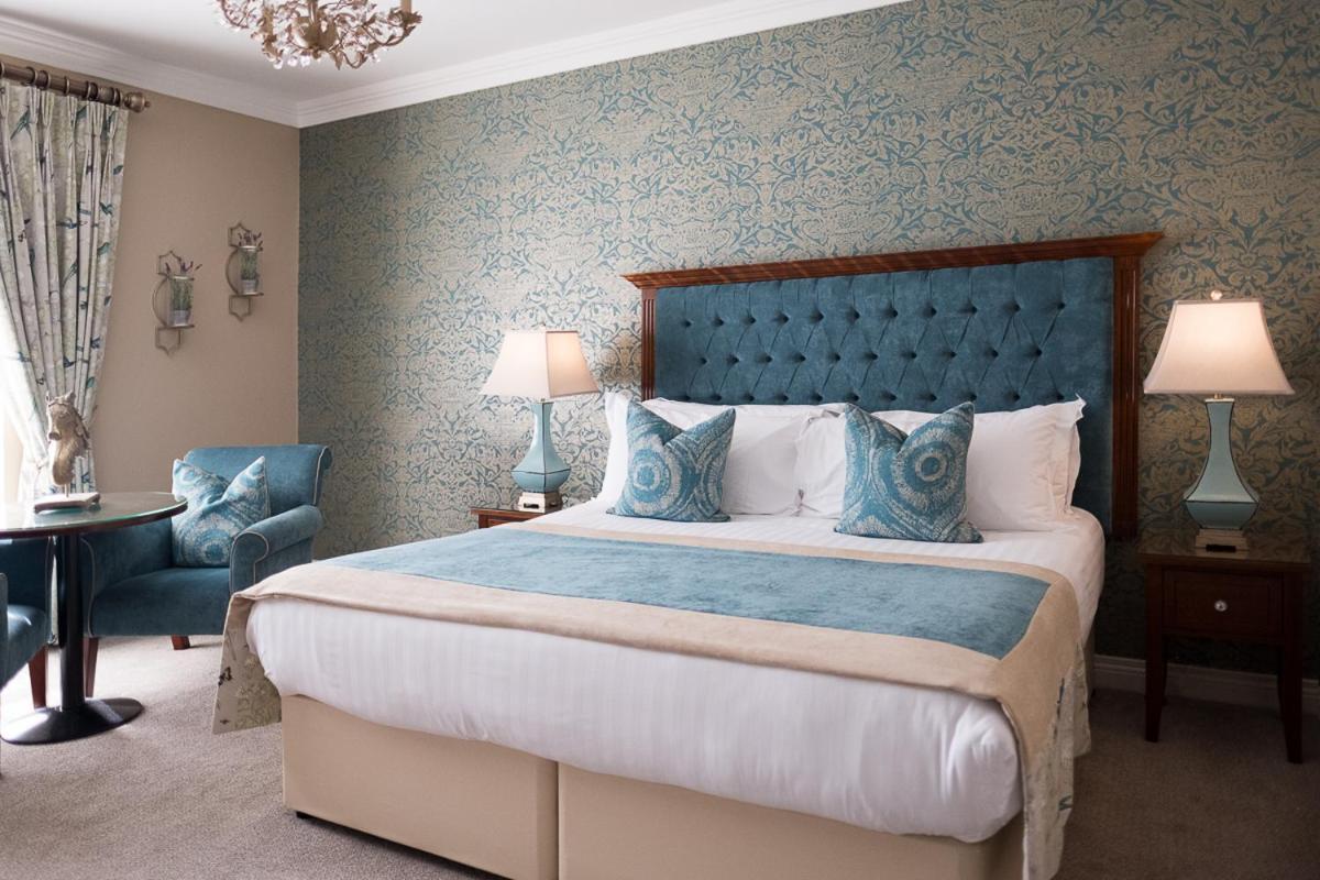 Clanard Court Hotel 아티 외부 사진